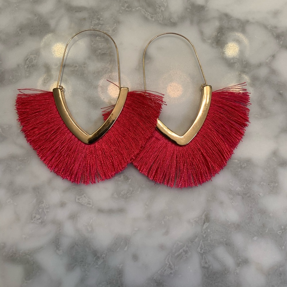 Fuchsia Pink Women’s Tassle Earrings With Gold
